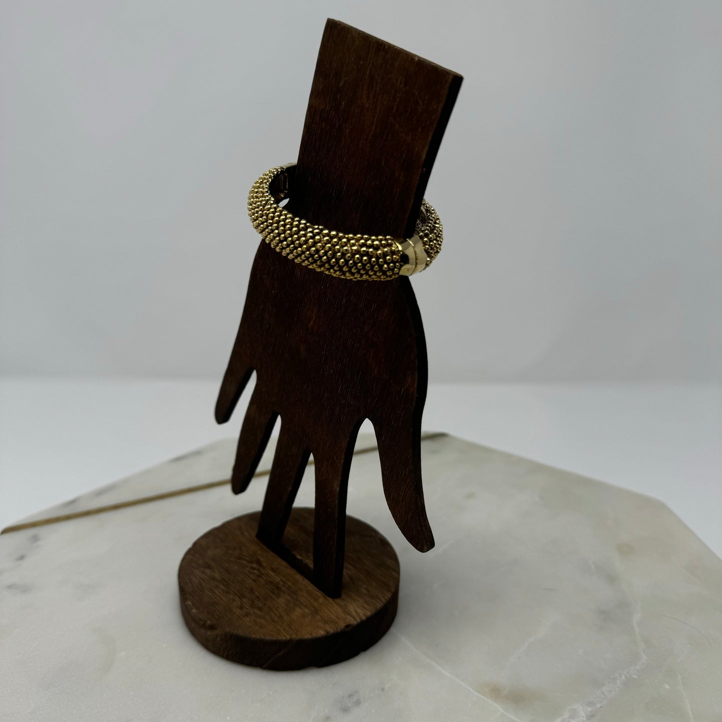 Elegant Gold-Tone Bracelet Magnetic Closure Chic Statement Jewelry