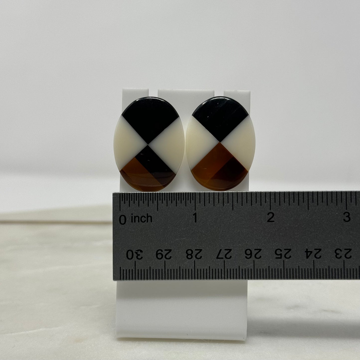 Vintage Oval Split Design Post Earrings