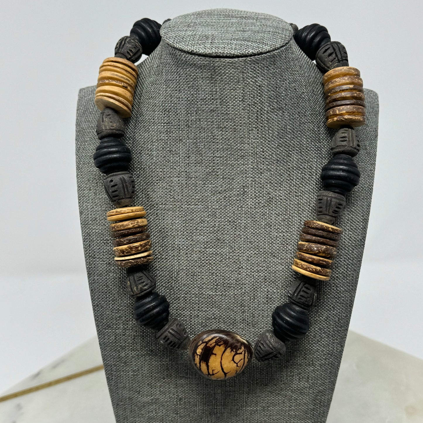 Necklace Boho Southwest Artesian Natural Black & Beige Beaded 18 in
