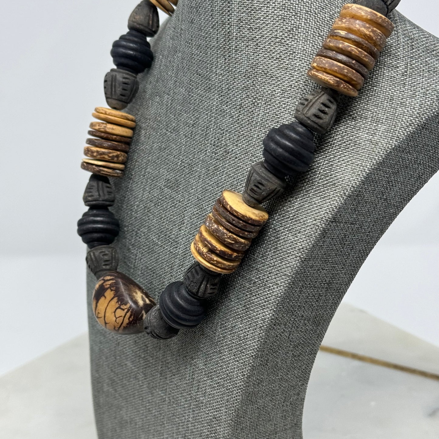 Necklace Boho Southwest Artesian Natural Black & Beige Beaded 18 in