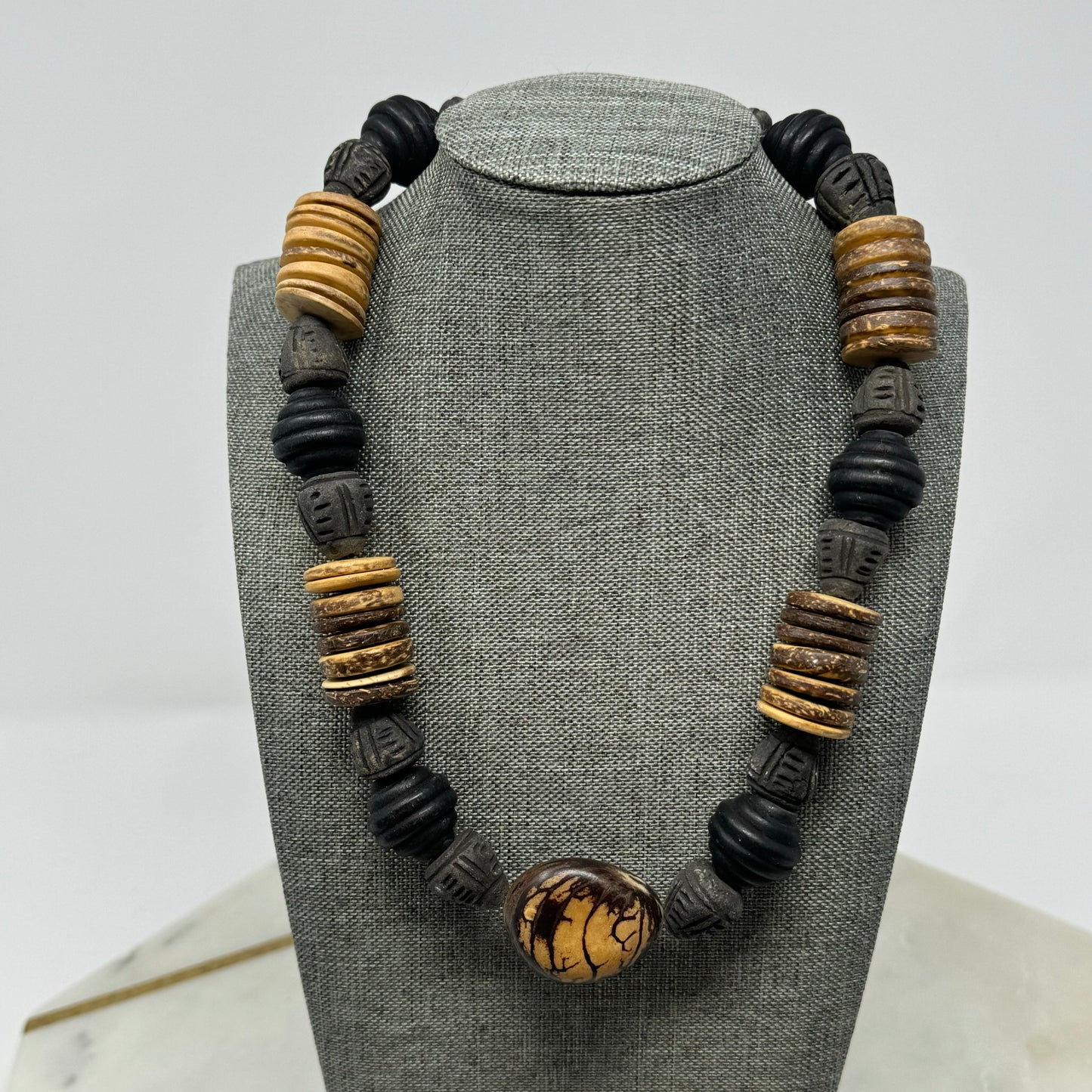 Necklace Boho Southwest Artesian Natural Black & Beige Beaded 18 in