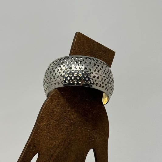 Silver Heart Pattern Bangle Bracelet