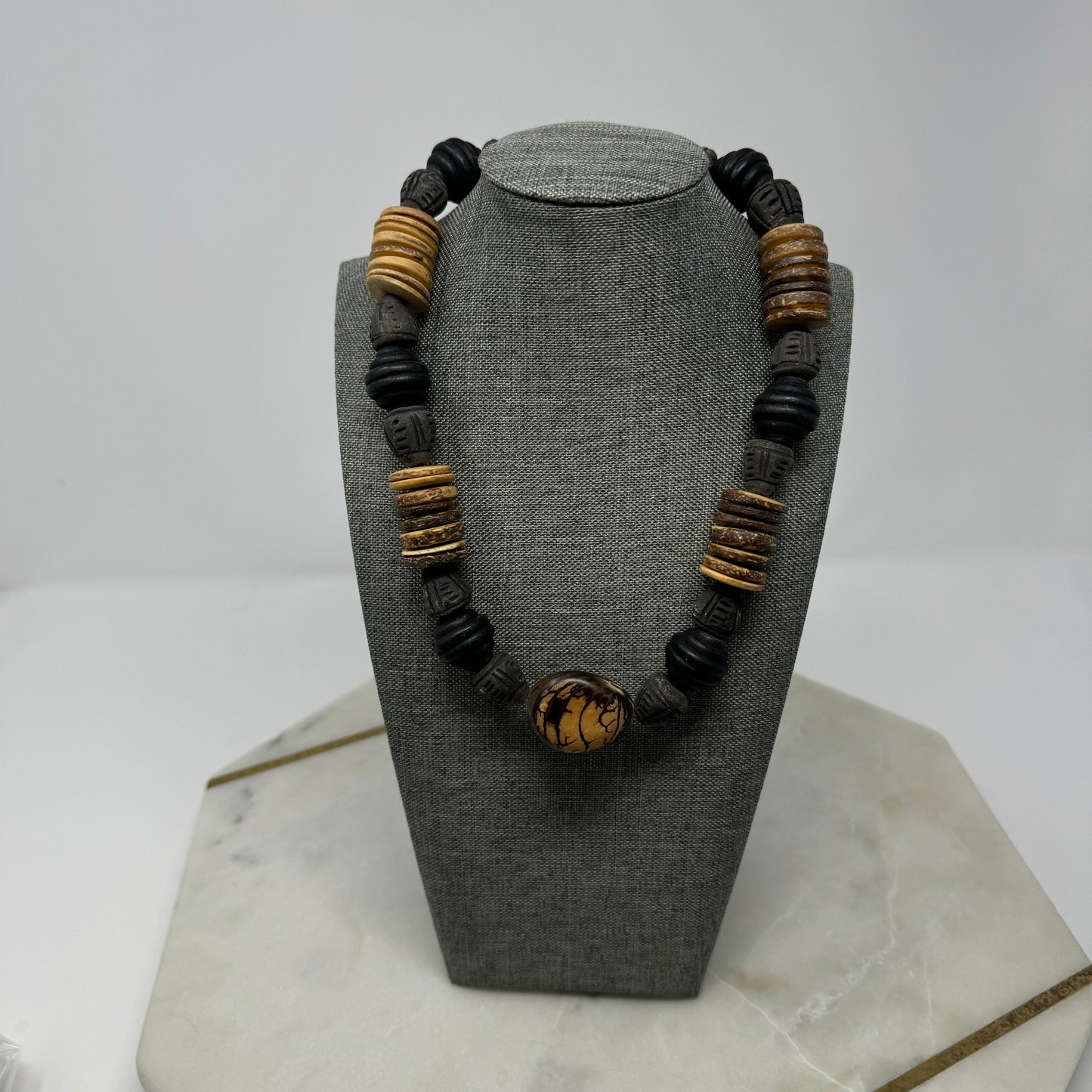 Necklace Boho Southwest Artesian Natural Black & Beige Beaded 18 in