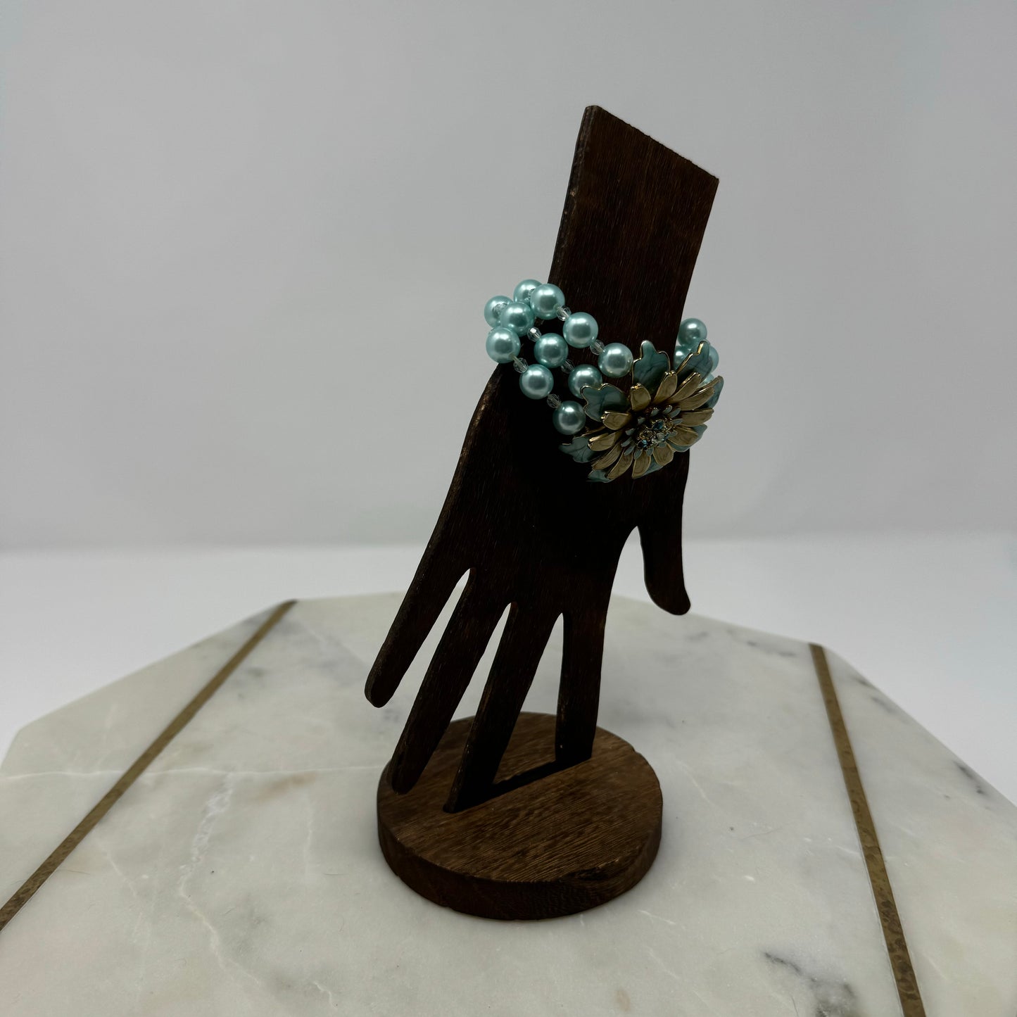 Bracelet Blue Faux Pearl Flower Accent Beaded Multi-Layer 8 in Costume Jewelry