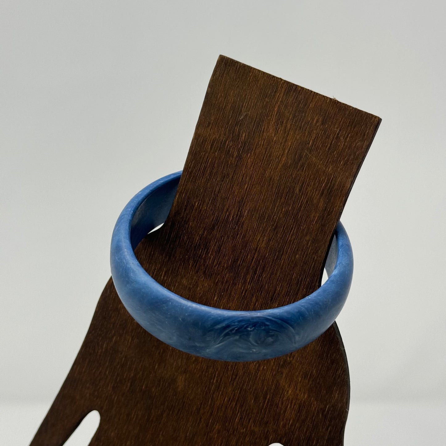 Retro Blue Marbled Bangle Bracelet - 1970s Style, Chunky Minimalist Statement Jewelry