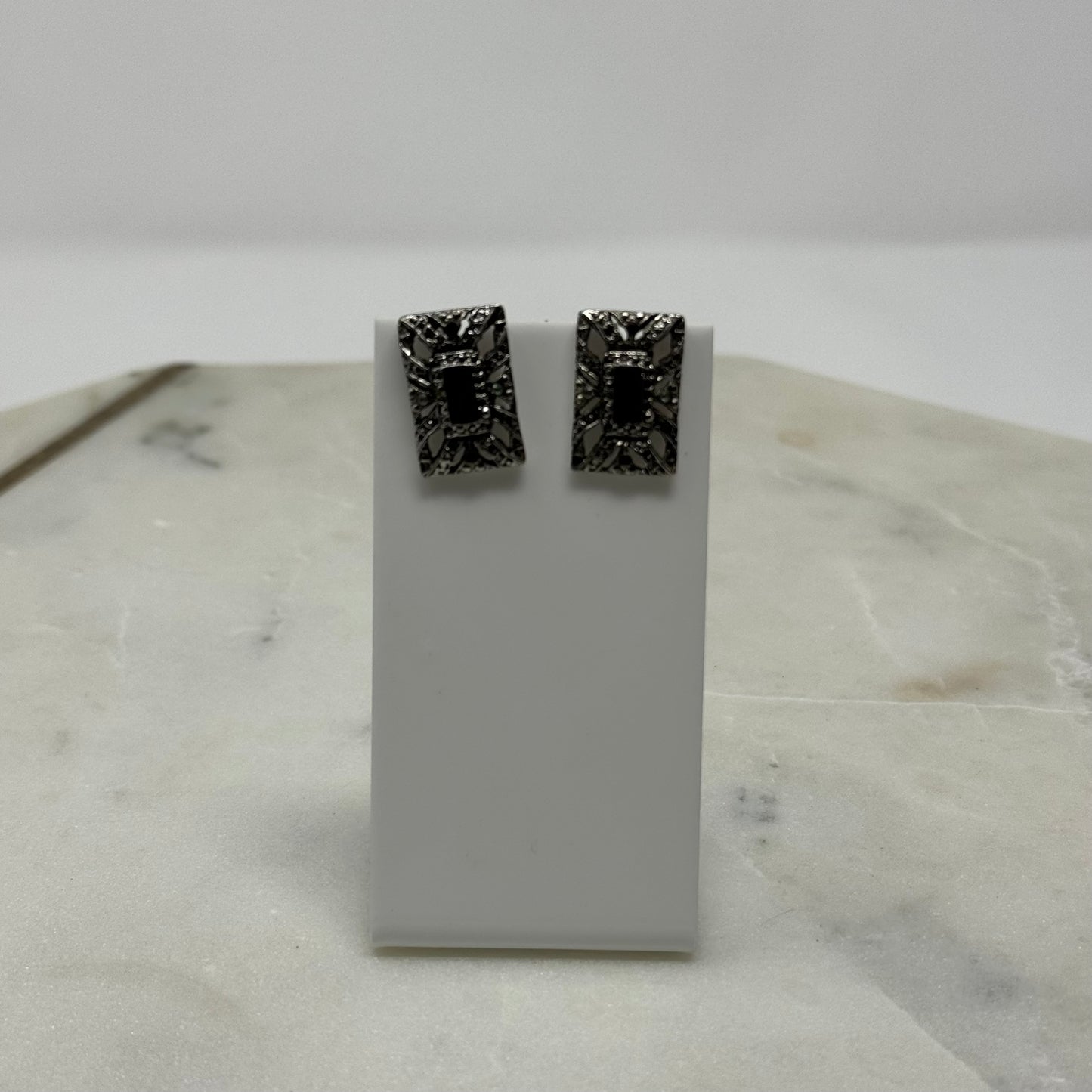 Vintage Sparkle Black Stud Earrings